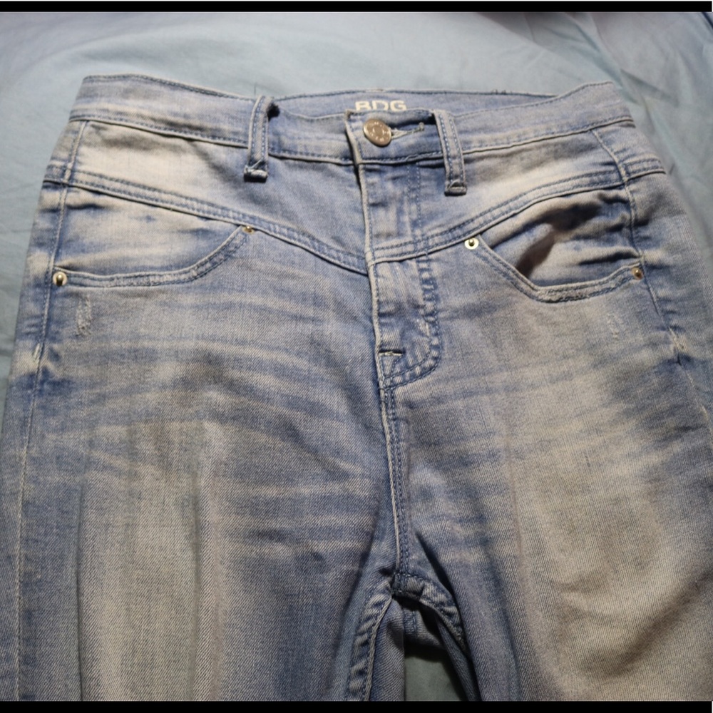Light wash jeans from Urban Outfitters👖